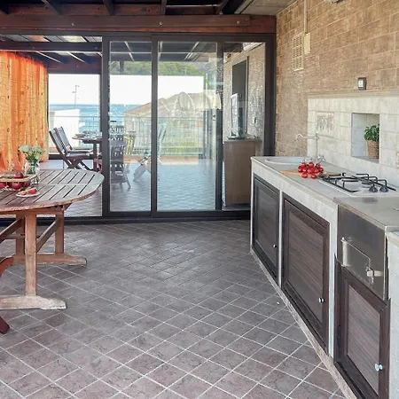House Roccalumera